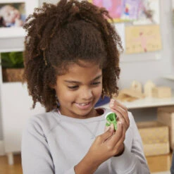 Hasbro Gaming Cluedo Junior 12 Hasbro Gaming Cluedo Junior -Speel Plezier 1980137 4c604c9b